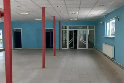 Spațiu comercial, de 540 mp, în Central - 7