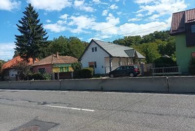 Casă cu Teren 860 Mp în Sângeorgiu de Mureș