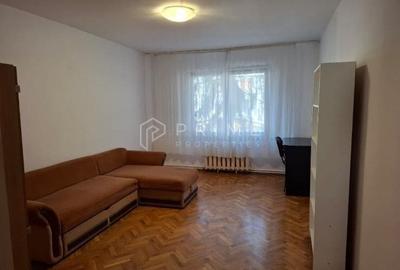 Apartament cu 4 camere în 22 Decembrie 1989