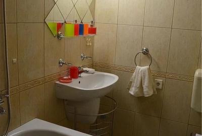Apartament cu 2 camere decomandat în Rahova