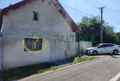 Casă individuală cu 2 camere cu Canalizare în Nucet - 10