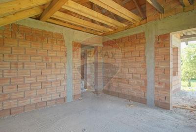 Teren Construcții intravilan de 755 mp, în Cristian - 11