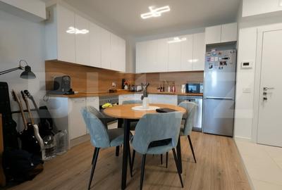 Apartament cu 2 camere semidecomandat, mobilat în Iosia