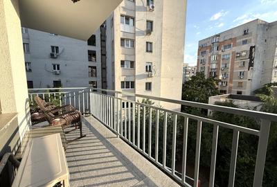 Apartament cu 3 camere semidecomandat, mobilat în Calea Călărașilor - 12