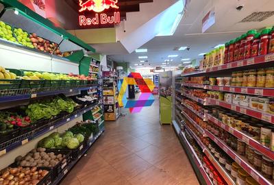 Spațiu comercial, de 567 mp, în Florilor - 2