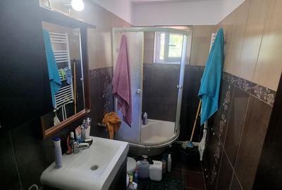 Apartament cu 2 camere în Km 4