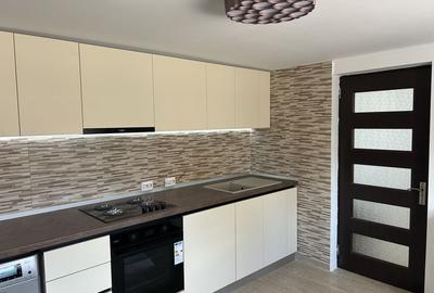 Casă cu 4 camere cu Teren 1200 Mp în Central