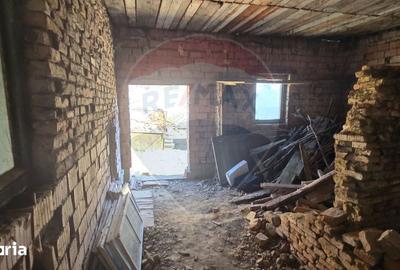 Casă cu 3 camere cu Teren 847 Mp în Central - 6