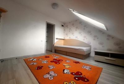Apartament cu 4 camere decomandat în Dosu Bricii