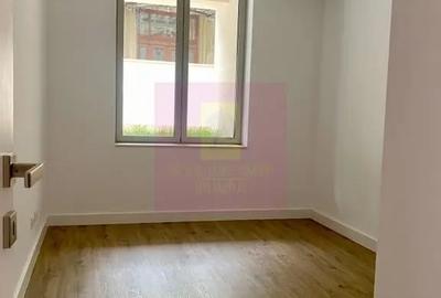 Apartament cu 3 camere decomandat în Armeneasca