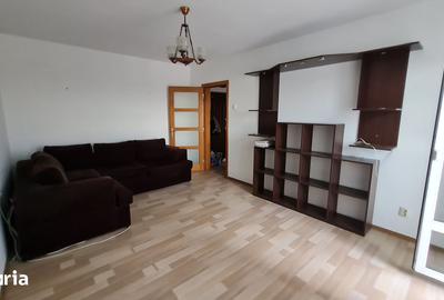 Apartament cu 2 camere decomandat în Sud