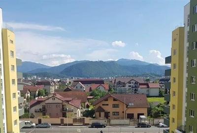 Apartament cu 2 camere decomandat, mobilat în Tractorul