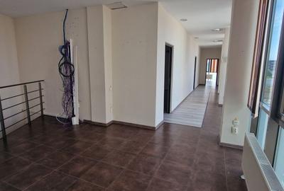 Spațiu comercial, de 240 mp, în Faleza Nord - 3