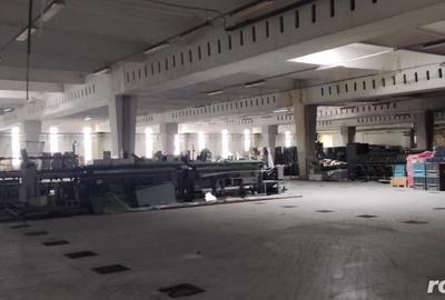 Spațiu comercial, de 1,450 mp, în Central - 5