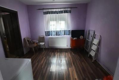 Casă cu 4 camere cu Teren 350 Mp în Șega