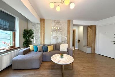 Apartament cu 2 camere, mobilat în Faleza Nord