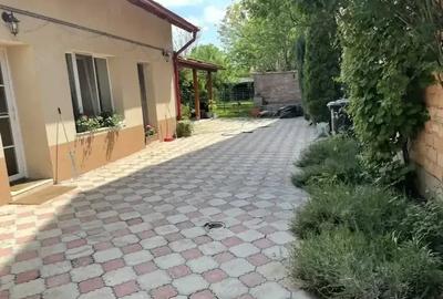 Casă cu 4 camere cu Teren 477 Mp în Fratelia - 1