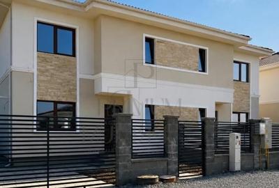 Casă cu 4 camere cu Teren 300 Mp în Moșnița Veche