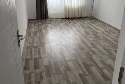 Apartament cu 2 camere decomandat în 7 Noiembrie