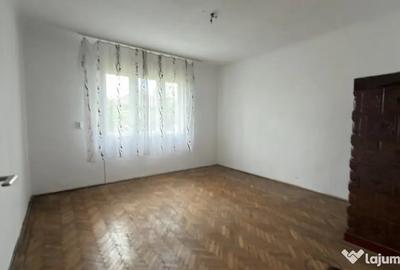 Casă cu 3 camere cu Teren 2200 Mp în Central - 17