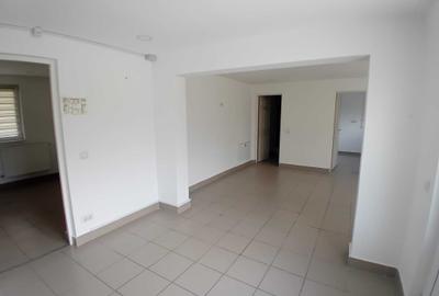 Spațiu comercial, de 85 mp, în Central