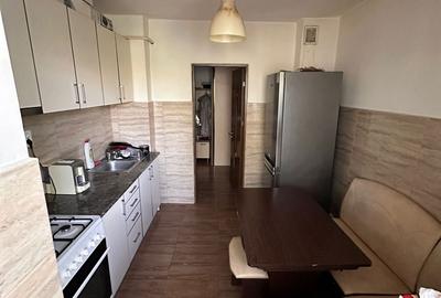 Apartament cu 2 camere decomandat în Canta