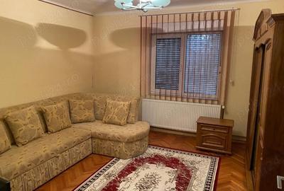 Casă cu 5 camere cu Teren 1347 Mp în Central - 1