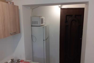 Apartament cu 2 camere decomandat în Romană