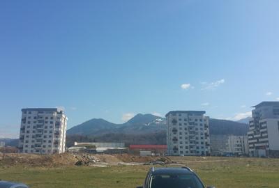 Teren Construcții intravilan de 900 mp, în Noua - 15