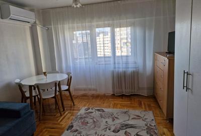 Garsonieră decomandată, mobilată în Hala Centrală - 2