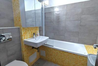 Apartament cu 3 camere decomandat în Central - 1