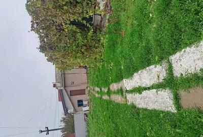 Casă cu 2 camere cu Teren 300 Mp în Nazarcea
