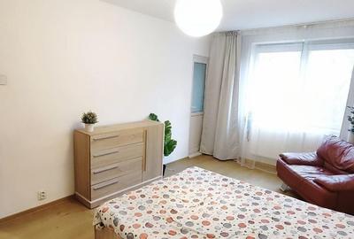 Apartament cu 2 camere decomandat, mobilat în Brâncoveanu