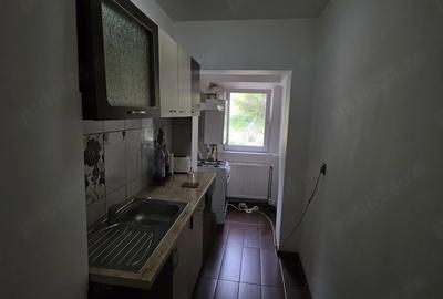Garsonieră decomandată în Central - 4