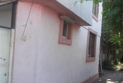 Casă cu 3 camere cu Canalizare în Apollo