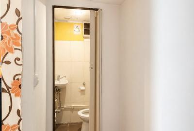 Spațiu comercial, de 15 mp, în Moșilor - 7