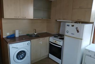 Garsonieră decomandată în Rahova