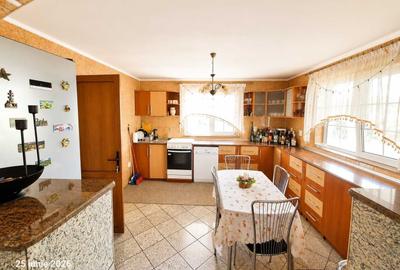 Casă cu 4 camere în Ostroveni - 3