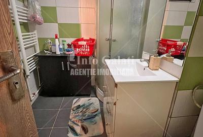 Apartament cu 2 camere decomandat în Mazepa 1