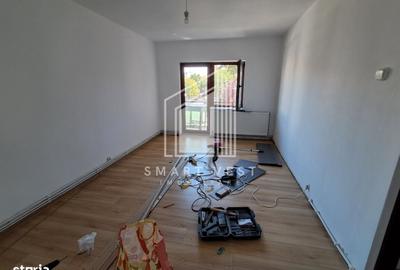 Apartament cu 3 camere decomandat în Micro 17