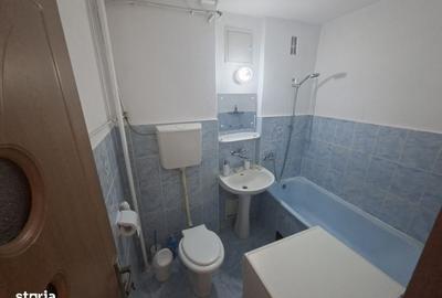 Garsonieră în Rovine