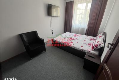 Apartament cu 3 camere semidecomandat în Central - 8