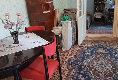Casă cu 3 camere în Central