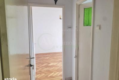 Apartament cu 2 camere semidecomandat în Cornișa