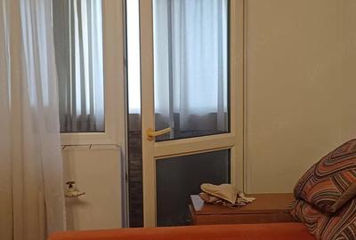 Apartament cu 2 camere decomandat în Sud