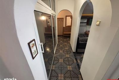 Apartament cu 2 camere decomandat în Cornișa - 8