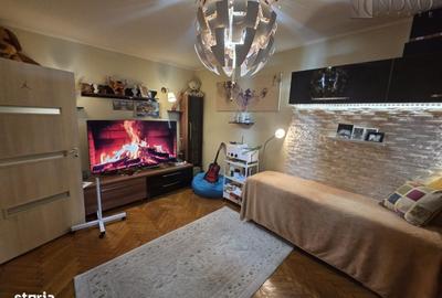 Apartament cu 3 camere decomandat în Câmpia Libertății