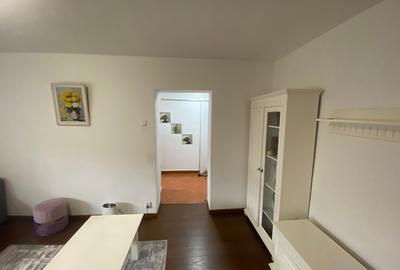 Apartament cu 2 camere semidecomandat în Titan