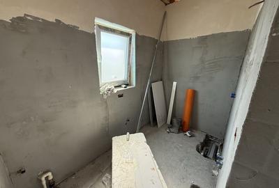 Casă cu 4 camere în Valu lui Traian