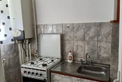 Garsonieră decomandată în Central - 1
